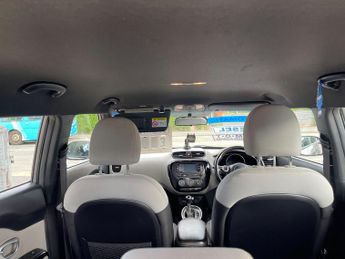 Kia Soul 1.6 CRDi Connect DCT Euro 6 5dr