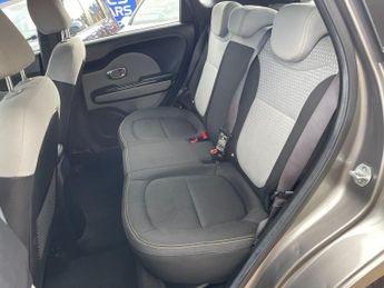 Kia Soul 1.6 CRDi Connect DCT Euro 6 5dr