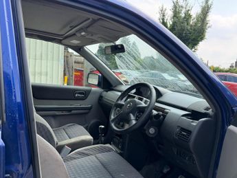 Nissan X-Trail 2.2 dCi Columbia 5dr