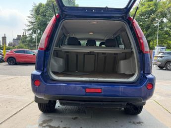 Nissan X-Trail 2.2 dCi Columbia 5dr