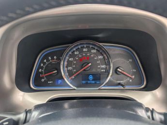 Toyota RAV4 2.2 D-CAT Invincible Auto 4WD Euro 5 5dr