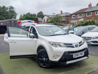 Toyota RAV4 2.2 D-CAT Invincible Auto 4WD Euro 5 5dr