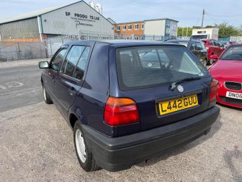 Volkswagen Golf 1.8 CL 5dr