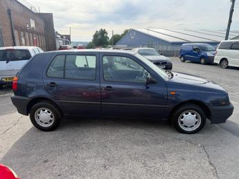 Volkswagen Golf 1.8 CL 5dr
