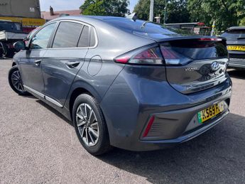 Hyundai IONIQ 38.3kWh Premium SE Auto 5dr