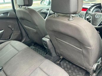 Vauxhall Astra 1.6 16v SRi Euro 5 5dr