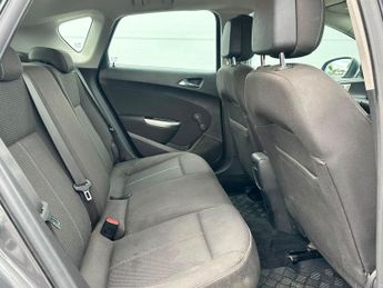 Vauxhall Astra 1.6 16v SRi Euro 5 5dr