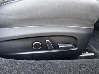 Tesla Model 3 (Dual Motor) Long Range Auto 4WDE 4dr