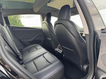 Tesla Model 3 (Dual Motor) Long Range Auto 4WDE 4dr
