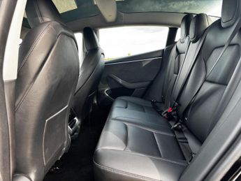 Tesla Model 3 (Dual Motor) Long Range Auto 4WDE 4dr