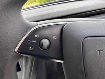 Tesla Model 3 (Dual Motor) Long Range Auto 4WDE 4dr