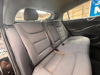Hyundai IONIQ 38.3kWh Premium Auto 5dr