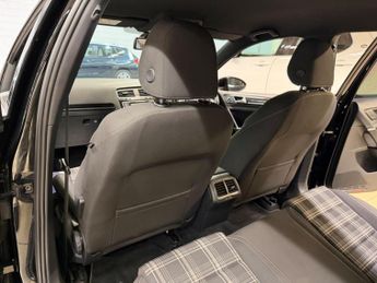 Volkswagen Golf 2.0 TDI BlueMotion Tech GTD DSG Euro 6 (s/s) 5dr
