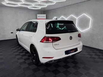 Volkswagen Golf 2.0 TDI BlueMotion Tech R-Line DSG Euro 6 (s/s) 5dr