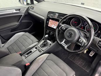 Volkswagen Golf 2.0 TDI BlueMotion Tech R-Line DSG Euro 6 (s/s) 5dr