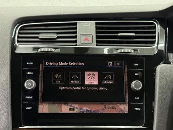 Volkswagen Golf 2.0 TDI BlueMotion Tech R-Line DSG Euro 6 (s/s) 5dr