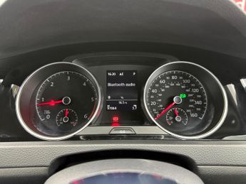 Volkswagen Golf 2.0 TDI BlueMotion Tech R-Line DSG Euro 6 (s/s) 5dr