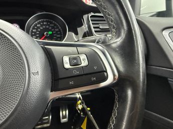 Volkswagen Golf 2.0 TDI BlueMotion Tech R-Line DSG Euro 6 (s/s) 5dr