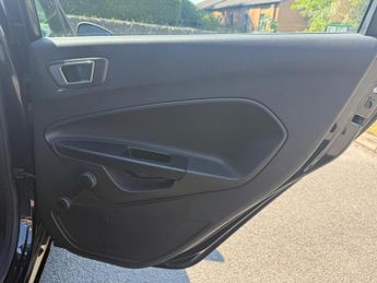 Ford Fiesta 1.6 Zetec Powershift Euro 5 5dr