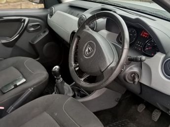 Dacia Duster 1.5 dCi Laureate 4WD Euro 5 5dr