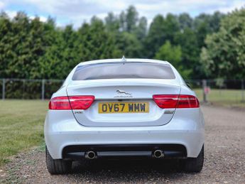Jaguar XE 2.0d R-Sport Auto AWD Euro 6 (s/s) 4dr