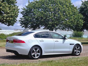 Jaguar XE 2.0d R-Sport Auto AWD Euro 6 (s/s) 4dr