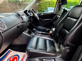 Volkswagen Tiguan 2.0 TDI Match DSG 4WD Euro 5 5dr