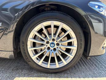 BMW 5 SERIES 2.0 530e SE Auto 4dr
