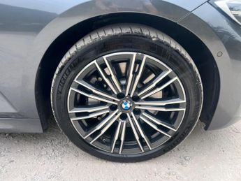 BMW 3 Series 2.0 330e 12kWh M Sport Auto Euro 6 (s/s) 4dr
