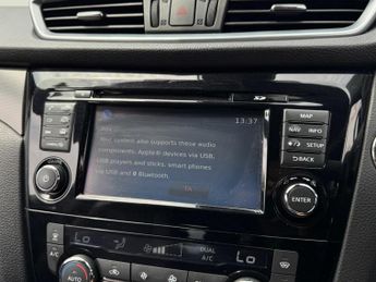 Nissan Qashqai 1.6 dCi Tekna+ XTRON Euro 6 (s/s) 5dr