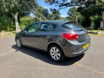 Vauxhall Astra 1.4i Design Euro 6 5dr