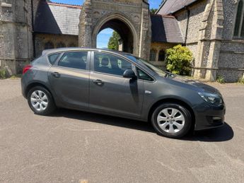 Vauxhall Astra 1.4i Design Euro 6 5dr