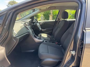 Vauxhall Astra 1.4i Design Euro 6 5dr