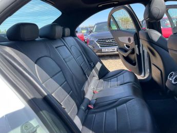 Mercedes-Benz C Class 2.1 C220d AMG Line (Premium) 7G-Tronic+ Euro 6 (s/s) 4dr