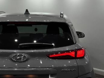 Hyundai KONA 64kWh Premium Auto 5dr (7kW Charger)