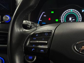 Hyundai KONA 64kWh Premium Auto 5dr (7kW Charger)