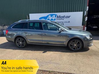 Skoda Superb 2.0 TDI Outdoor Plus 4WD Euro 5 5dr
