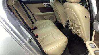 Jaguar XF 2.2d Luxury Auto Euro 5 (s/s) 4dr