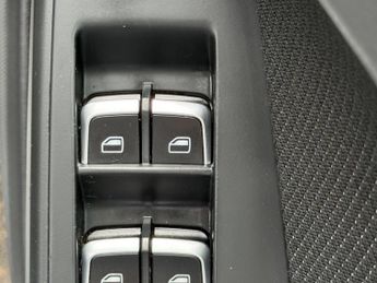 Audi A4 2.0 TDI S line Multitronic Euro 6 (s/s) 4dr (Nav)