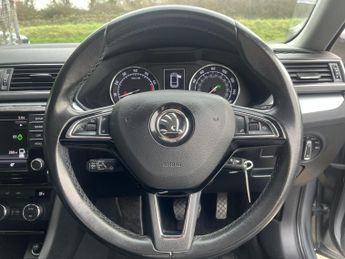 Skoda Superb 1.4 TSI ACT SE Estate 5dr Petrol DSG Euro 6 (s/s) (150 ps)
