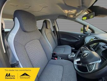 Renault Zoe R135 EV50 52kWh Iconic Auto 5dr (Rapid Charge)