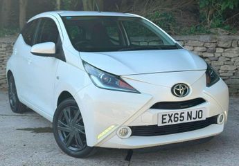 Toyota AYGO 1.0 VVT-i x-pression x-wave Euro 5 5dr Euro 5
