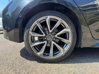 Toyota Corolla 1.8 VVT-h Excel CVT Euro 6 (s/s) 5dr
