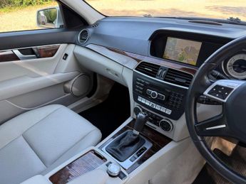 Mercedes-Benz C Class 2.1 C250 CDI BlueEfficiency Elegance G-Tronic+ Euro 5 (s/s) 5dr