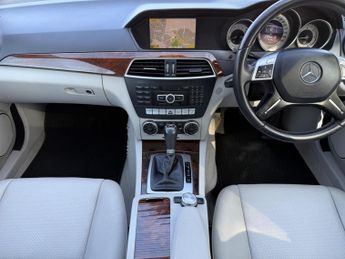 Mercedes-Benz C Class 2.1 C250 CDI BlueEfficiency Elegance G-Tronic+ Euro 5 (s/s) 5dr