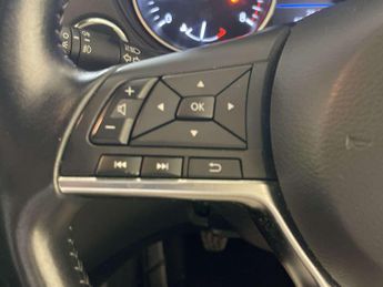Nissan Qashqai 1.3 DIG-T N-Connecta SUV 5dr Petrol Manual Euro 6 (s/s) (160 ps)
