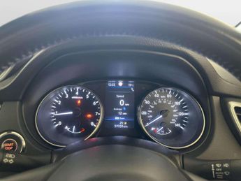 Nissan Qashqai 1.3 DIG-T N-Connecta SUV 5dr Petrol Manual Euro 6 (s/s) (160 ps)