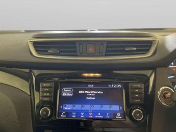 Nissan Qashqai 1.3 DIG-T N-Connecta SUV 5dr Petrol Manual Euro 6 (s/s) (160 ps)