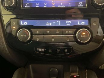 Nissan Qashqai 1.3 DIG-T N-Connecta SUV 5dr Petrol Manual Euro 6 (s/s) (160 ps)