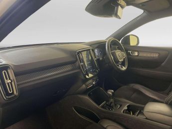 Volvo XC40 1.5 T3 R-Design Pro SUV 5dr Petrol Manual Euro 6 (s/s) (163 ps)